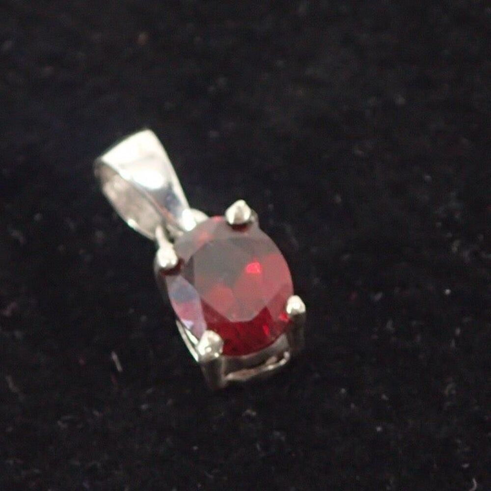 Vtg Garnet Stone Necklace Pendant Charm 925 Stamped Sterling Silver Red Gem